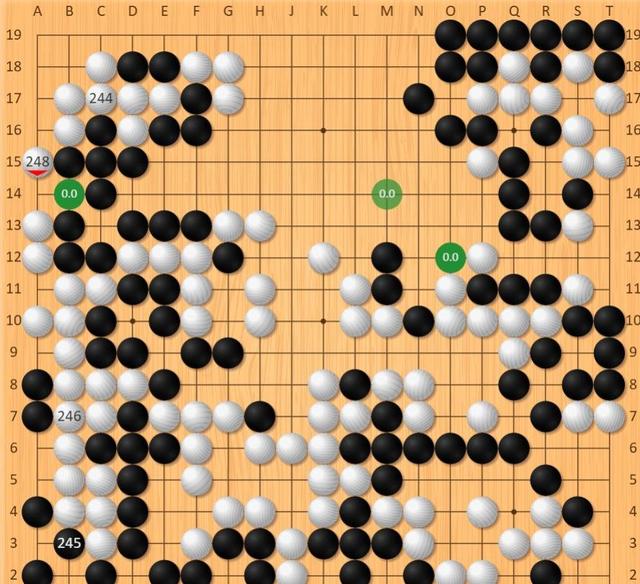 关于利亚纳逆袭战胜对手，取得关键三分的信息